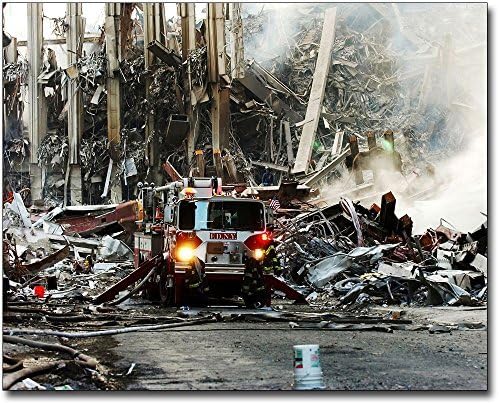 WTC Ground Zero'da 9/11 FDNY İtfaiye Aracı 8x10 Gümüş Halide Fotoğraf Baskısı